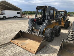 2018 Deere 320E