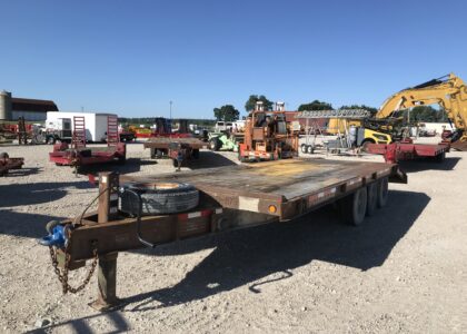 1997 Traileze Equpment Trailer